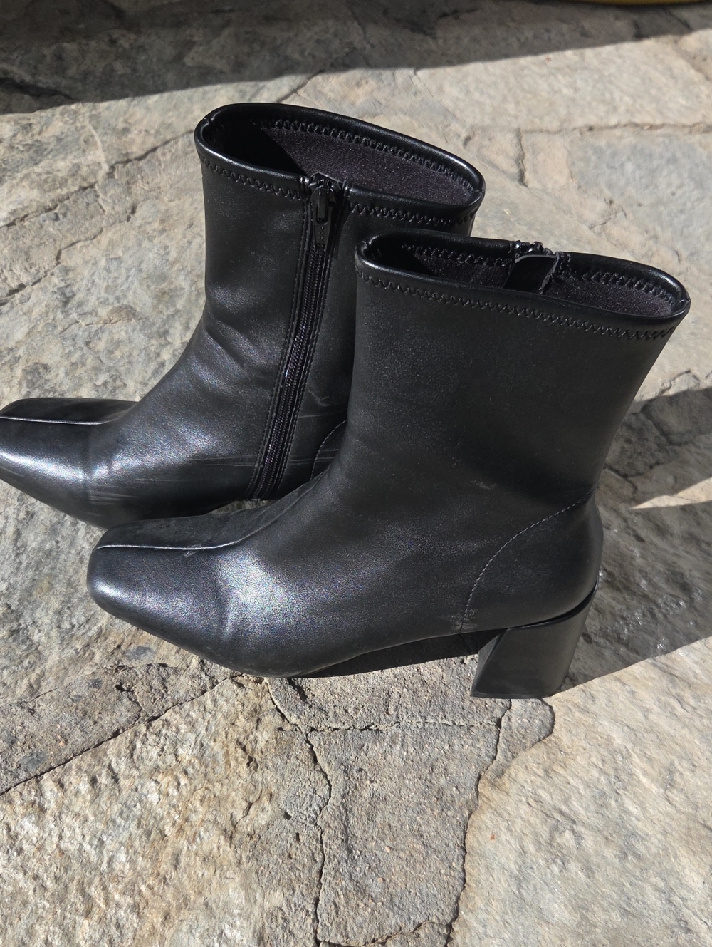 Black Women's Mid-Calf Block Heel Boots
